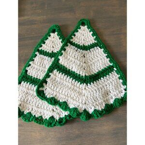 Vintage Hand Crochet Christmas Tree Pot Holders Green and White  Set of 2
